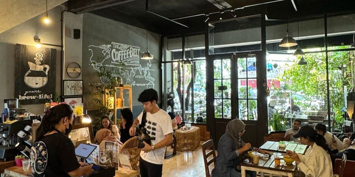 Dari Kafe Kecil Menjadi Bisnis Multi-Cabang: Apa yang Harus Disiapkan?