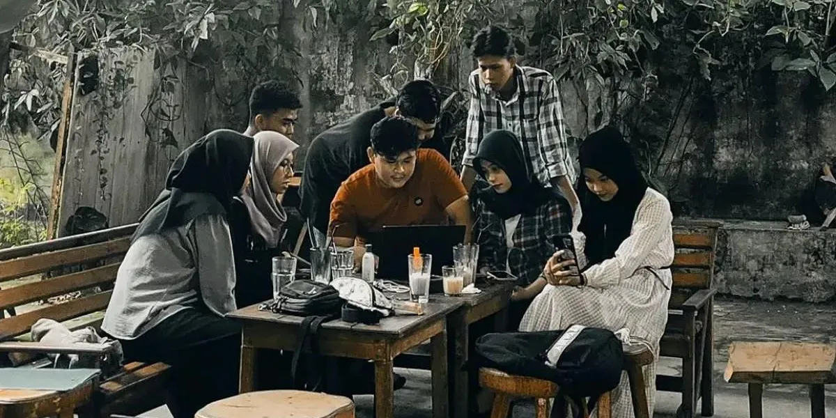 Fenomena Nongkrong dan Perubahan Perilaku Konsumen